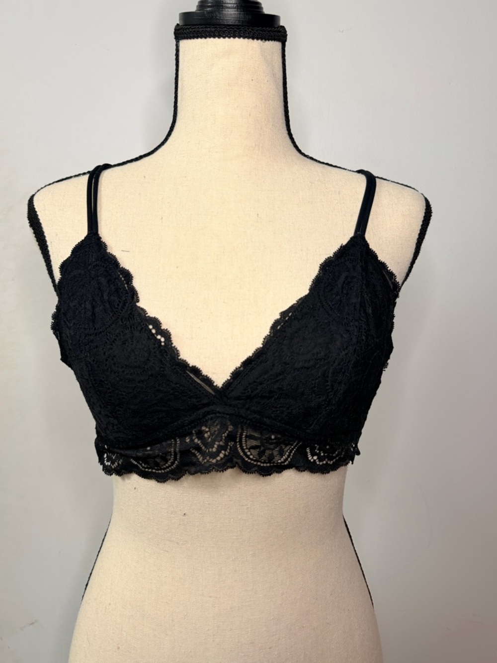 Aerie Large Strappy Lace Black Bralette